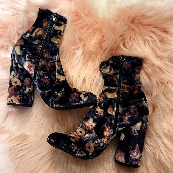 Brand New ESPRIT FLORAL Booties-7 - Picture 3 of 5